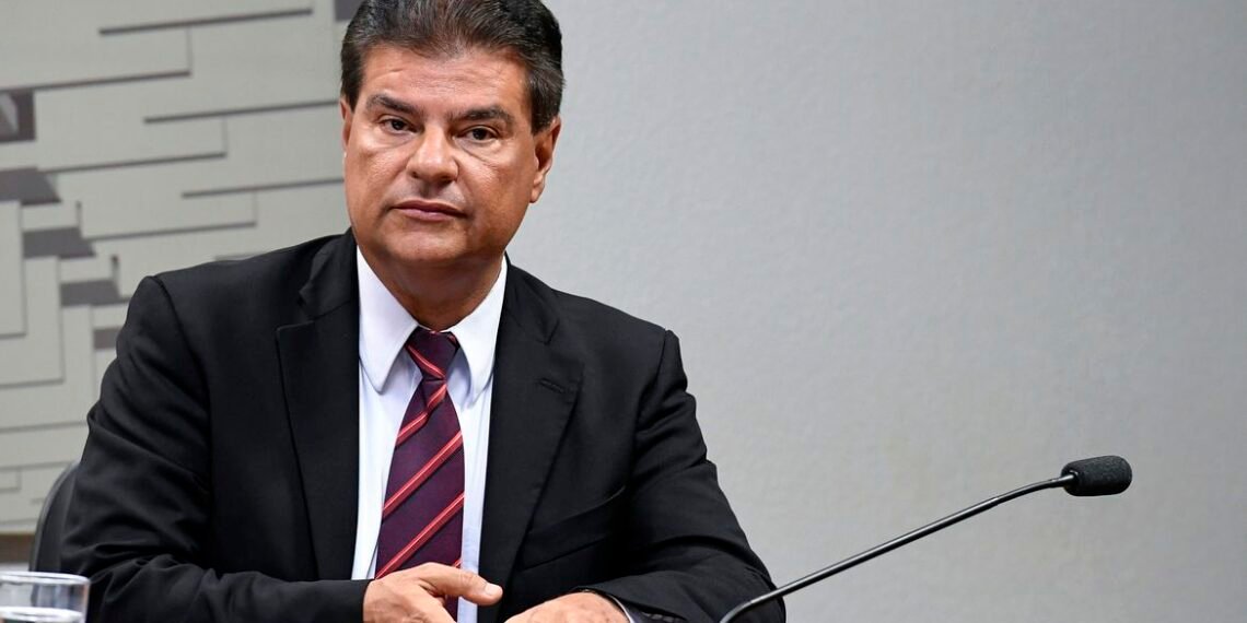 Tarcísio é o nome com mais potencial para unificar a direita, diz Nelsinho Trad