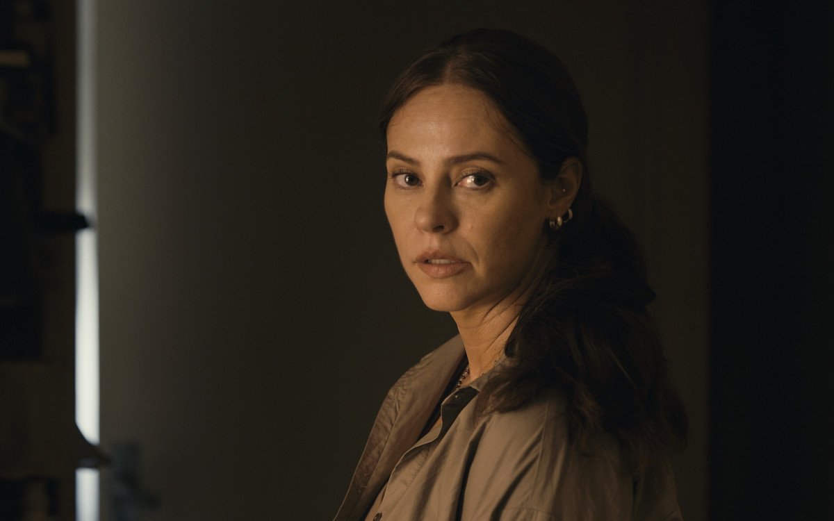 Filme de terror estrelado por Paolla Oliveira ganha cartaz | Diversão