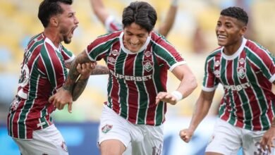 Zubeldía estreando como técnico do Fluminense em jogo contra o Botafogo, demonstrando impacto imediato e estratégia eficaz.