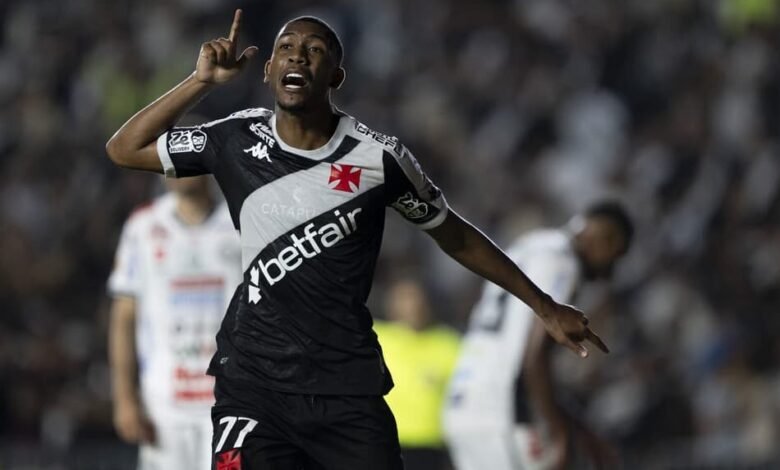 Jogadores do Vasco da Gama e outros brasileiros destacam-se em campo com potencial para integrar a Seleção Brasileira de Futebol.