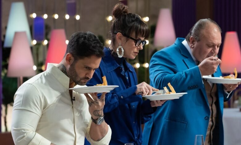 Helena Rizzo cospe sobremesa no MasterChef Confeitaria; assista o vídeo do momento