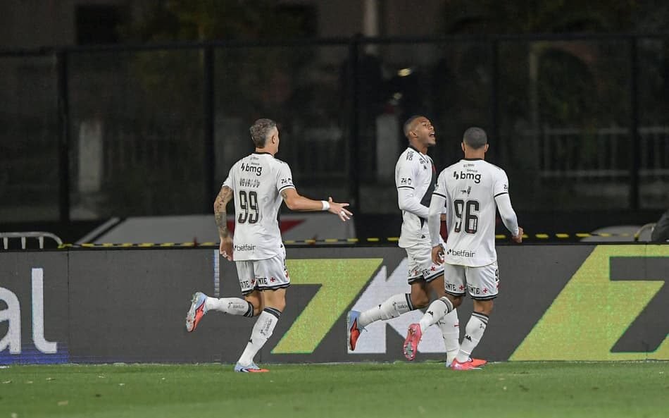 Vasco da Gama vence Cruzeiro, quebrando tabus e mantendo boa fase no futebol brasileiro