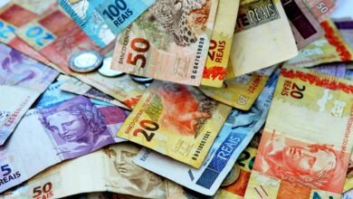 Receita paga último lote regular de restituição do IR 2025 hoje; veja quem recebe