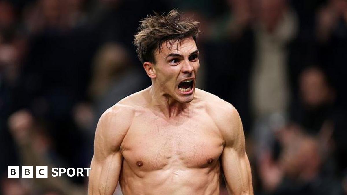 Premier League LIVE: Tottenham draw with Wolves, Liverpool suffer first defeat, Postecoglou still winless at Forest