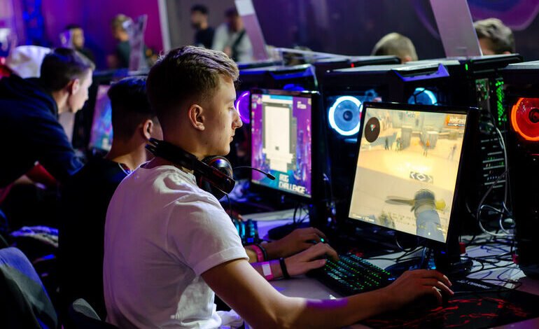 Twitch, YouTube, and Kick Battle for Esports Viewers
