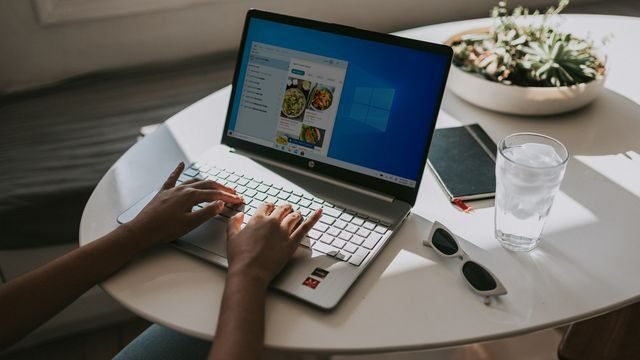 Atualização Windows 11 25H2 da Microsoft com ênfase em Inteligência Artificial.