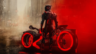Dicas para assistir aos filmes da franquia Tron antes do lançamento de Tron: Ares, incluindo onde encontrar Tron (1982) e Tron: O Legado (2010) em streaming antes da nova estreia.