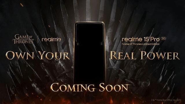 Imagem do smartphone Realme Edição Especial inspirada em Game of Thrones, apresentando design exclusivo e detalhes temáticos da série.