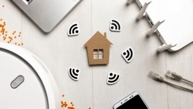 Ilustração futurística mostrando a evolução do Wi-Fi até o Wi-Fi 8, destacando tecnologias avançadas e conexões sem fio mais rápidas.
