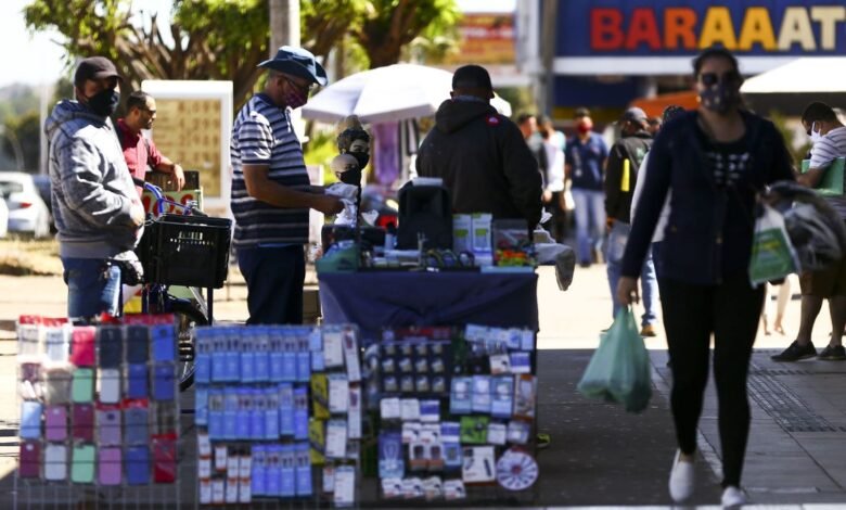 Mercado de trabalho vai “estacionar”? O que esperar para 2026