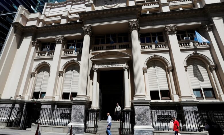 Dólar tem pequena queda na Argentina após 5 sessões de alta; Tesouro dos EUA atuou?