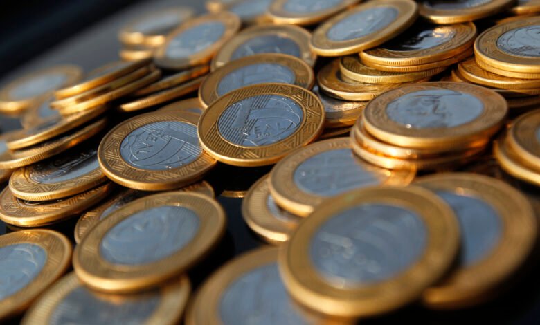 governo precisa de superávit de R$ 27 bi no 4T para cumprir piso da meta fiscal