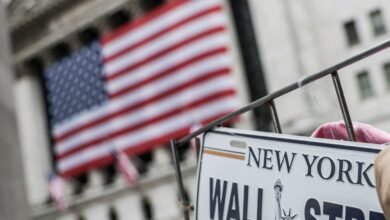 Bolsas de NY fecham em alta com releitura de risco bancário e menor tensão EUA-China