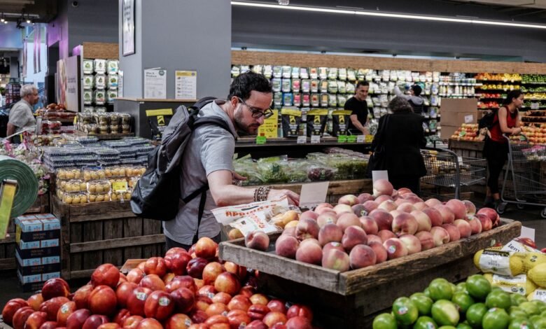 Inflação CPI nos EUA deve seguir elevada em setembro em meio ao repasse de tarifas