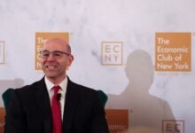 Diretor do Fed diz que calmaria em mercado de títulos permite cortes mais agressivos