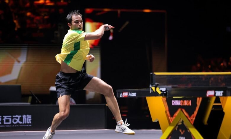 Bruna Takahashi e Hugo Calderano em uma das vitórias no China Smash (Foto: Divulgação/WTT)