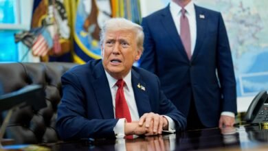 Trump acena a democratas em meio a impasse orçamentário