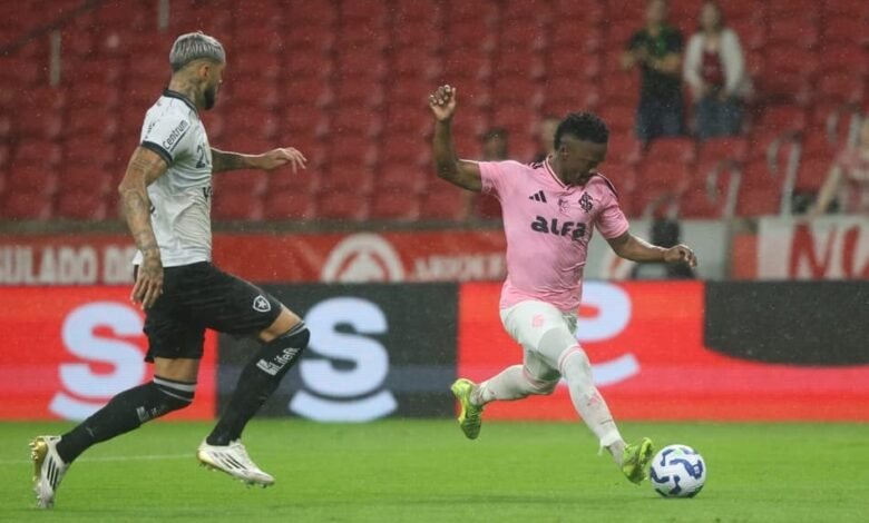 Alexander Barboza expressa insatisfação com o desempenho do Botafogo após derrota frente ao Internacional