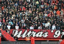 Start Twentse derby uitgesteld door rookvorming