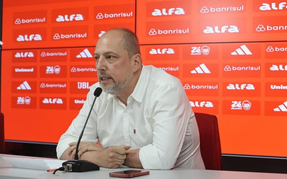 Presidente do Internacional convoca torcida para apoio crucial durante momento crítico no Campeonato Brasileiro, buscando unir forças para superar desafios no Brasileirão.