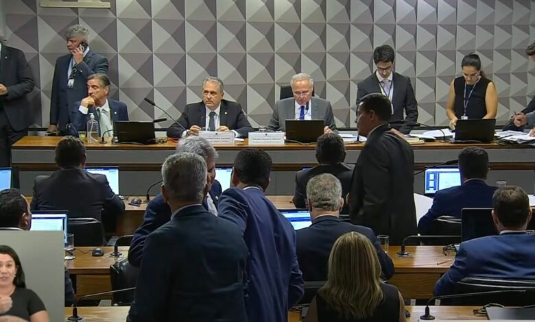 Comissão aprova MP 1.303 com IR de 18% para investimentos e isenção para LCI e LCA