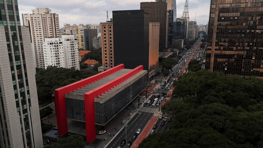 Brasil crescerá 2,4% em 2025 e 2,2% em 2026, diz Banco Mundial
