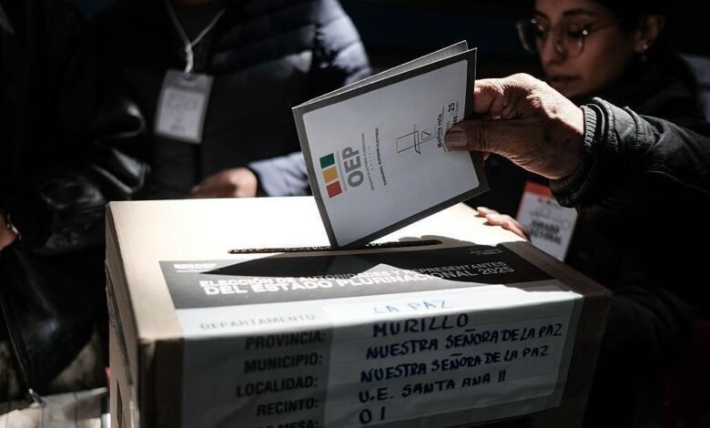 Bolívia vota em segundo turno para presidente pela primeira vez na história