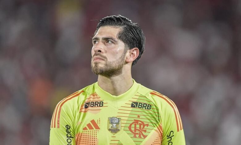 Agustín Rossi, goleiro do Flamengo, pode ser elegível para jogar na Seleção Brasileira de Futebol.