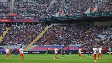Barça y Villarreal también se suman a las protestas... televisadas a medias