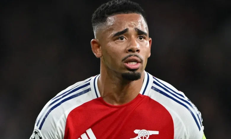 Gabriel Jesus mira retorno em dezembro após nova lesão no Arsenal