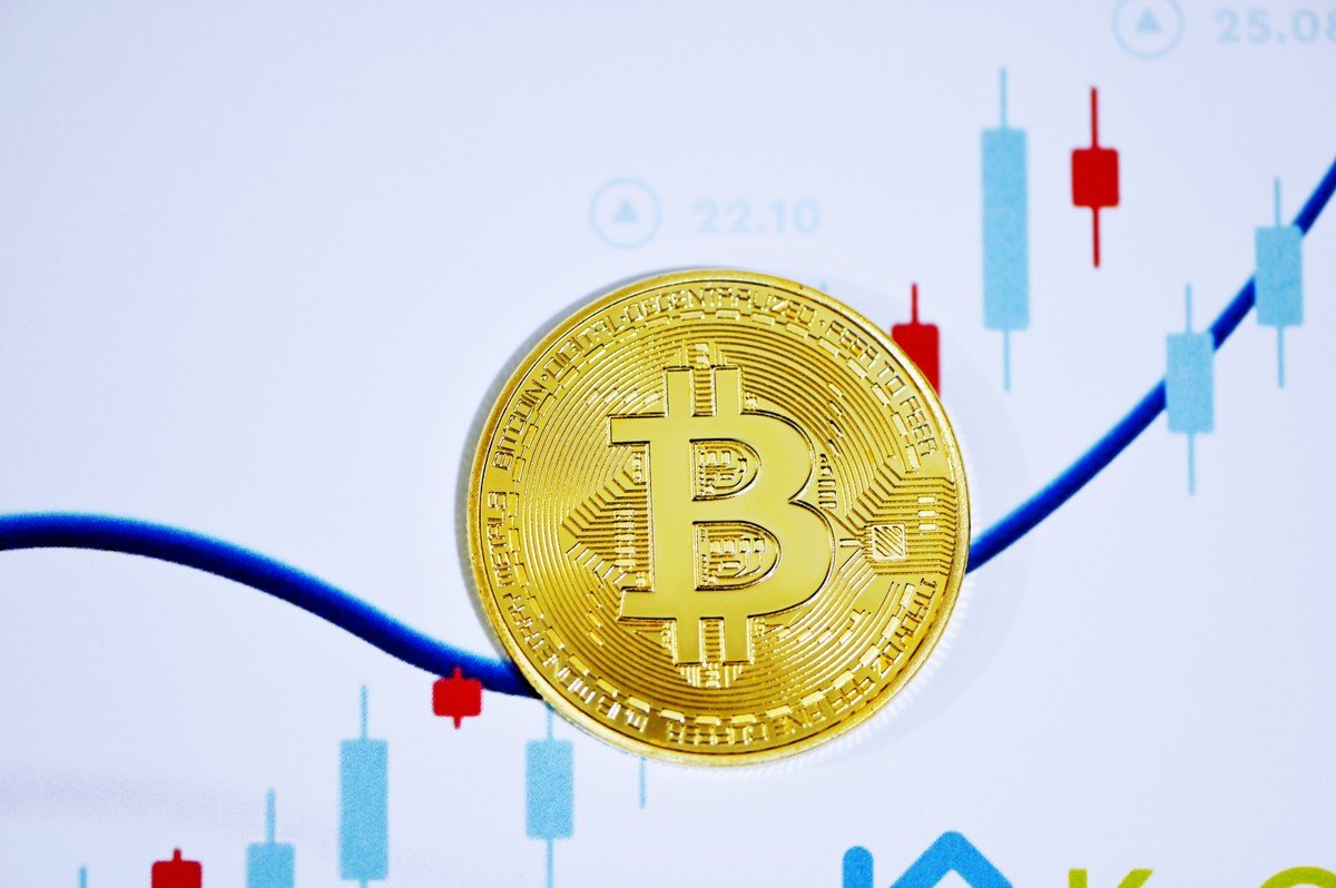 Bitcoin sobe aos US$ 120 mil e acumula ganhos de 10% em 7 dias | Criptomoedas