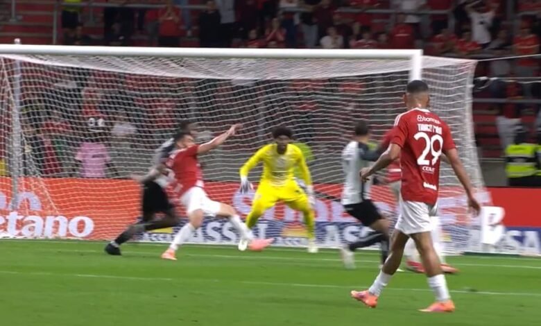 Áudio do VAR é divulgado pela CBF para esclarecer decisões polêmicas no jogo entre Internacional e Corinthians.