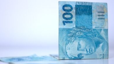 Salário-mínimo no Brasil deveria ser cerca de 5 vezes maior; entenda