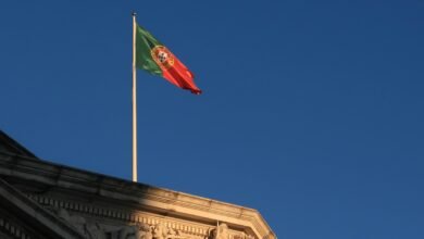 Mudança da lei de imigração em Portugal fere famílias e Constituição, diz advogado