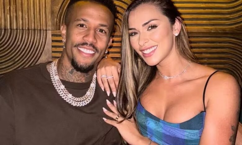 Tainá Castro se descuida e deixa vazar parte íntima de Éder Militão em vídeo