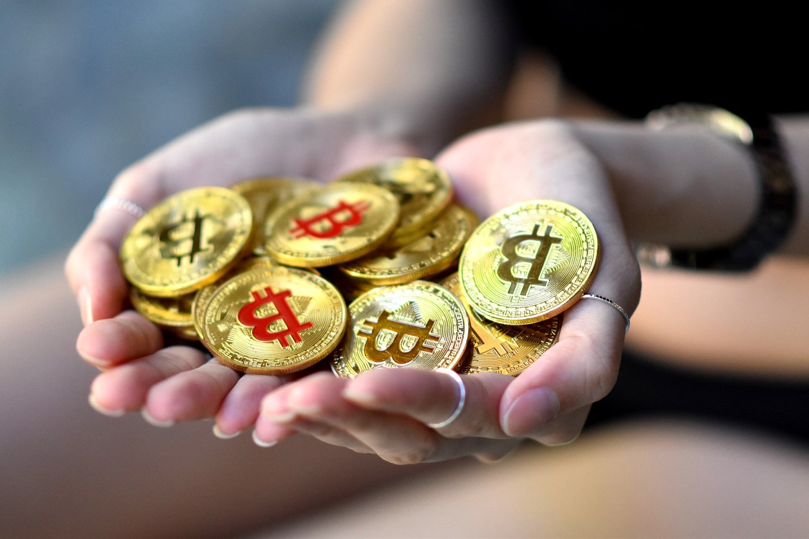 Expansão fiscal e risco geopolítico é “vento a favor” para ouro e o Bitcoin, diz Nord