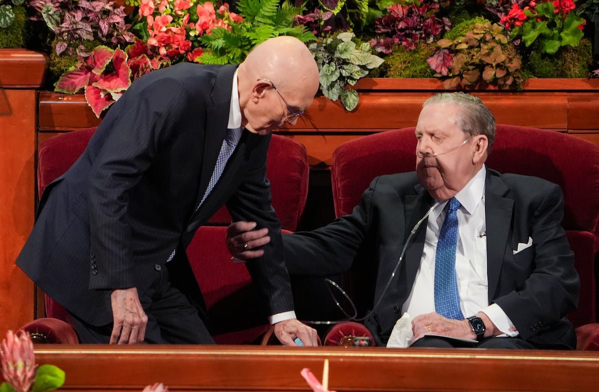 As top LDS Church leaders age, they move closer to ‘the zone of dementia’