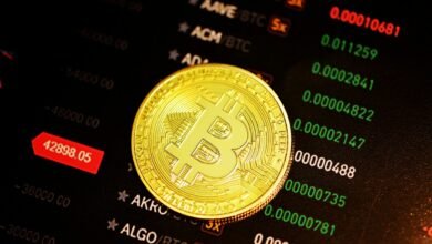 Bitcoin faz pausa no rali e opera estável aos US$ 124 mil; ether e BNB disparam | Criptomoedas