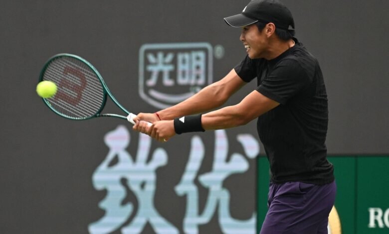 Duelo entre Medvedev e Tien vai fechar a quarta-feira em Xangai