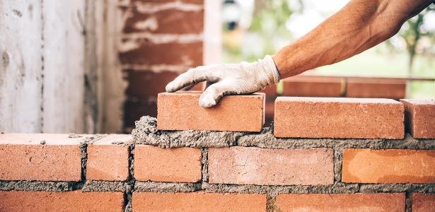 O programa é destinado a residentes em áreas urbanas, em capitais e municípios com mais de 300 mil habitantes