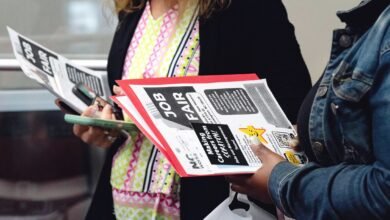 IA e cortes de custos levam às maiores demissões em outubro nos EUA desde 2003