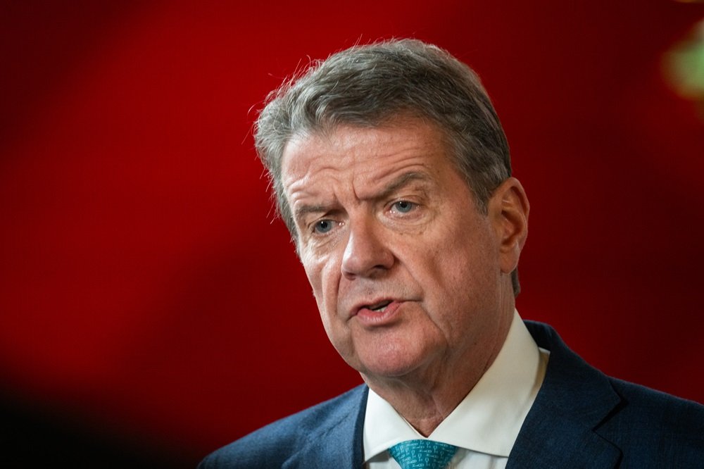 Presidente do UBS conversou com Bessent sobre possível mudança para os EUA, diz FT