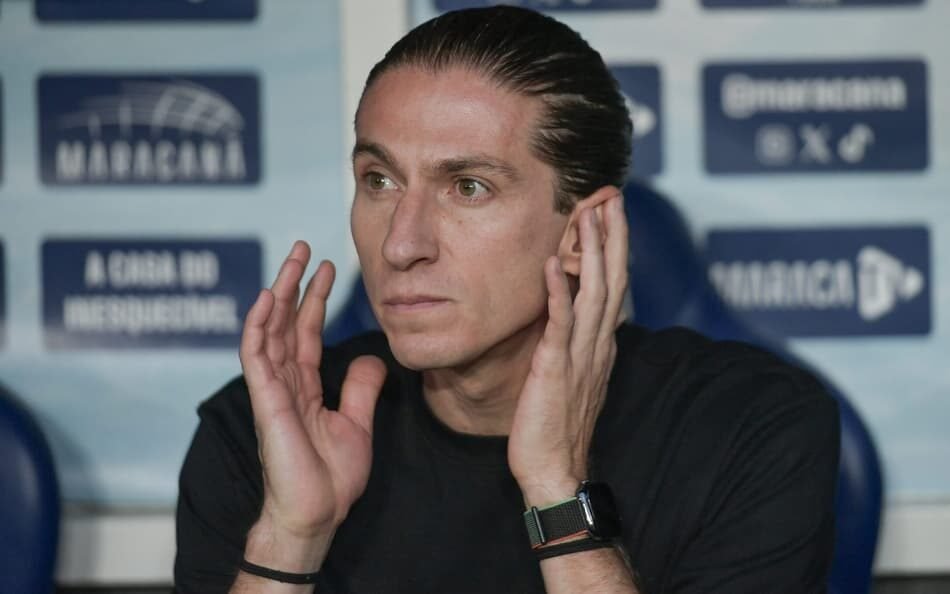 Filipe Luís enfatiza o impacto de Diego Simeone na preparação para a final da Libertadores.