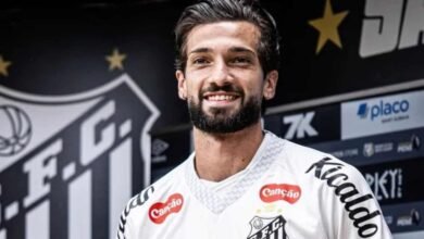 Criticado, mas útil; por que Lautaro Díaz deve seguir nos planos de Vojvoda