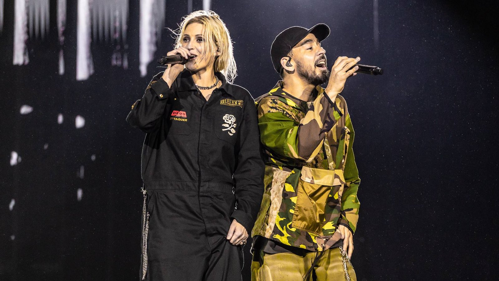 Emily Armstrong e Mike Shinoda, do Linkin Park, durante show em São Paulo, 2025 (Foto: Gustavo Diakov @xchicanox)