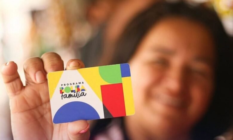 Caixa começa a pagar Bolsa Família de novembro