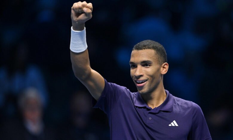 Zverev se la pega con Aliassime, rival de Alcaraz en las semifinales de Turín