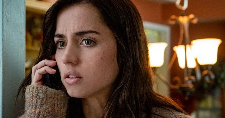 'Reenactment': Ana de Armas está em negociações para coestrelar o filme ao lado de Benicio Del Toro e Cameron Diaz