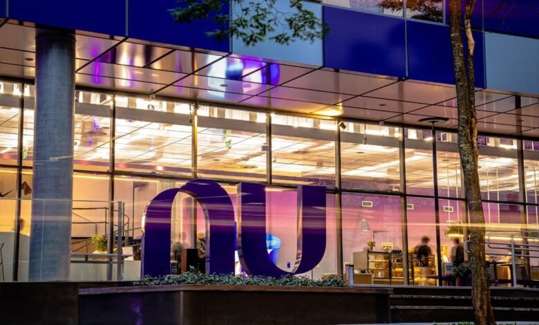 Nubank enfrenta revolta e demite 12 após discussão no Zoom sobre redução de trabalho remoto | Finanças
