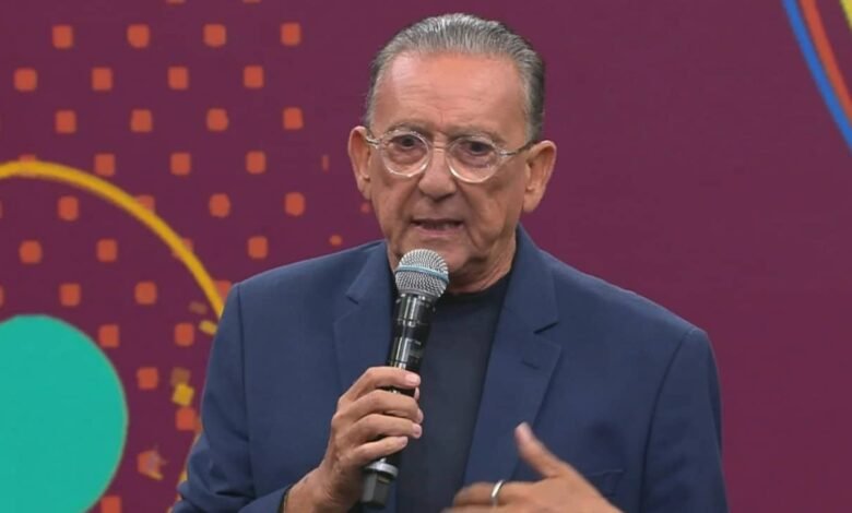 Galvão Bueno detona indireta para Globo no palco do Teleton